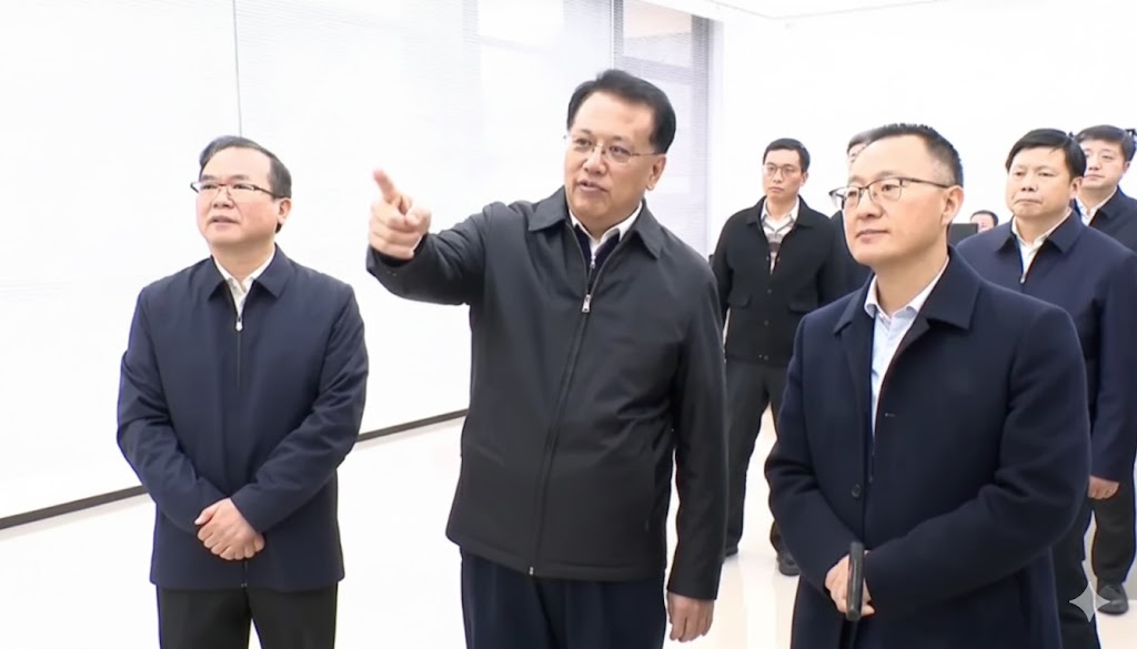 Chongqing Municipal Party Secretary Yuan Jiajun visited JOUAV's Chongqing facility